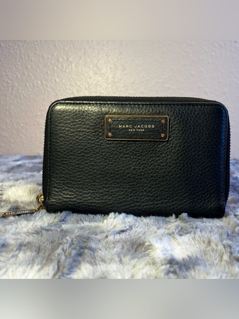 Marc Jacobs Black Pebbled Leather Zip-Around Wallet with Gold Plaque